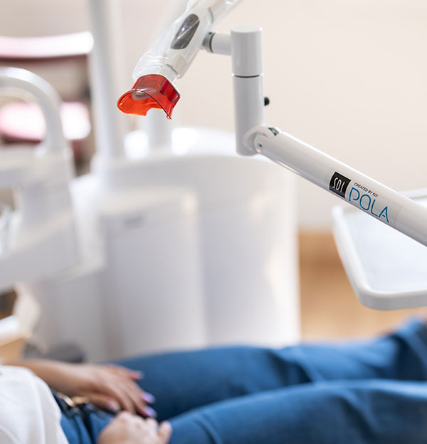 Lakes-Boulevard-Dental-Teeth-Treatment-Device